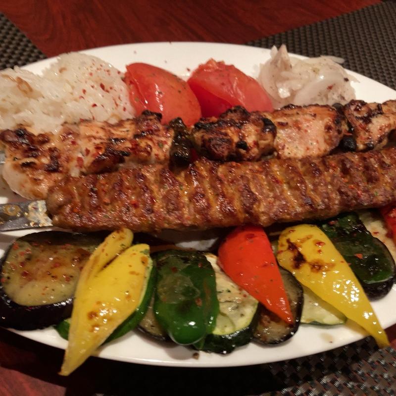 アダナケバブ、タブクシシュ(トルコ料理トプカプ)