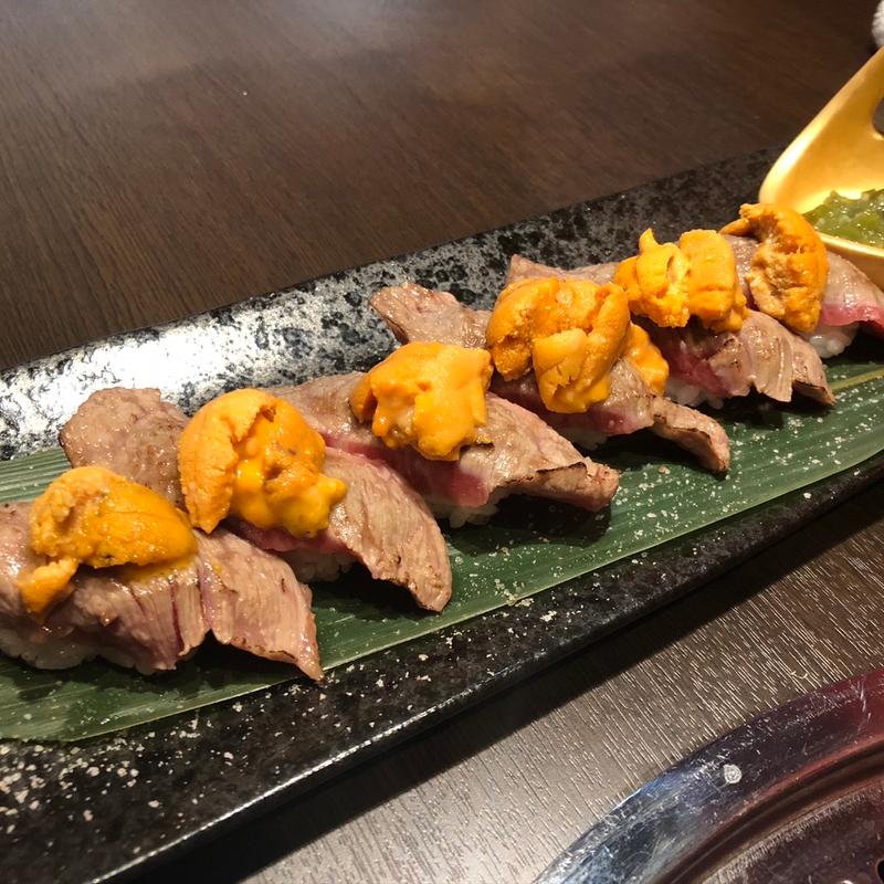 焼肉寿司ウニ乗せ(焼き肉＆寿司 ありばば)
