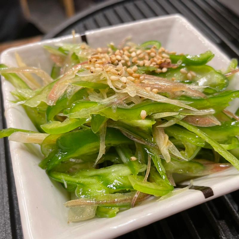 茗荷ピーマンあっさり和え(もつ焼 よし田 三軒茶屋)