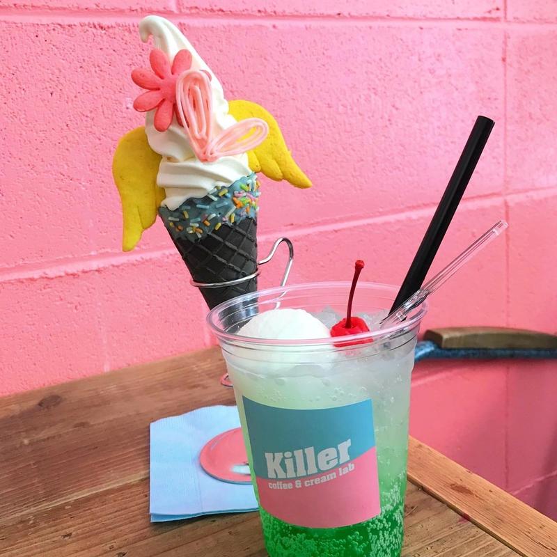 デコソフト クリームソーダ(大名ソフトクリーム 大名店)