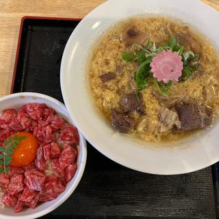 熊本産和牛ｶﾒﾉｺﾀﾙﾀﾙ丼(福島壱麺 （イチメン）)