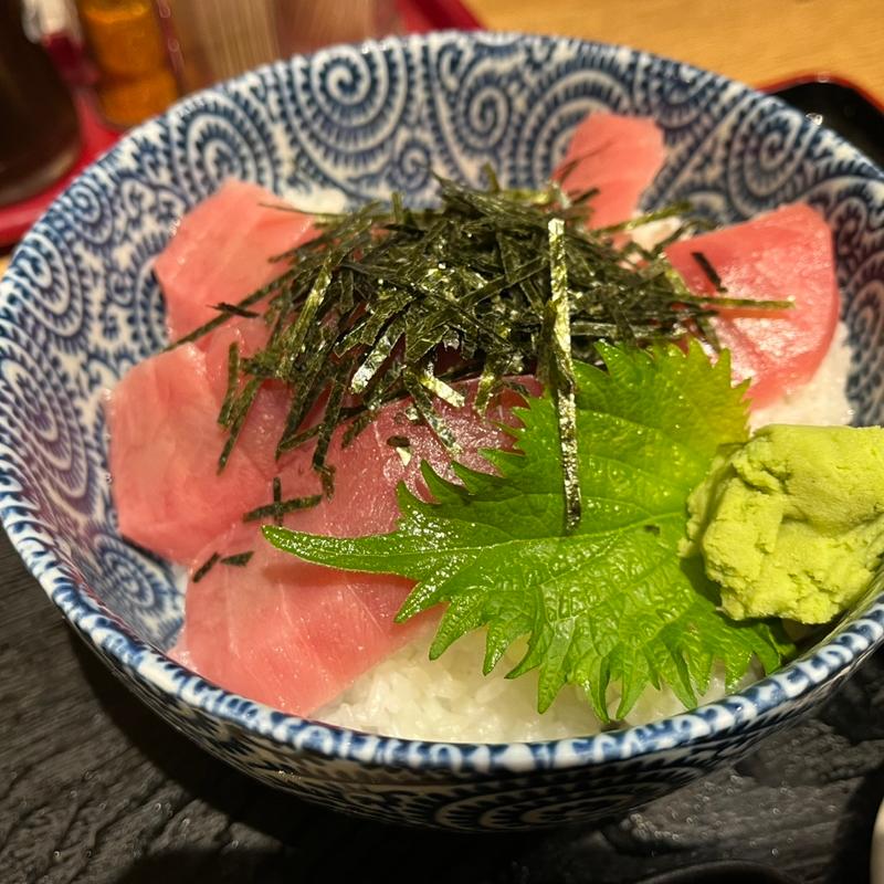 まぐろ中トロ丼(市場食堂横須賀中央店)