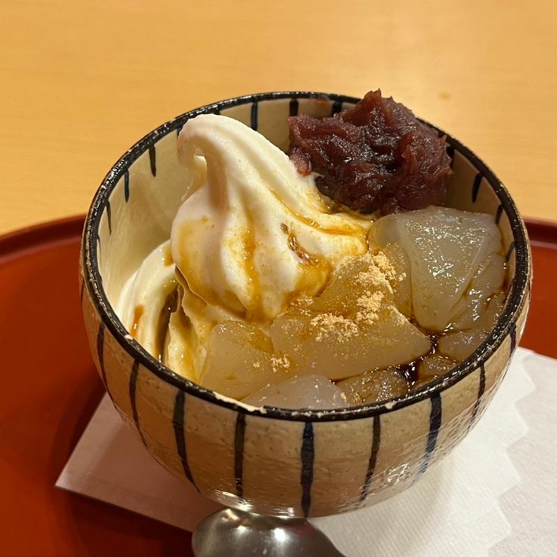 てまりパフェ 黒蜜きな粉わらび(旬のご馳走ごはん 山水草木)