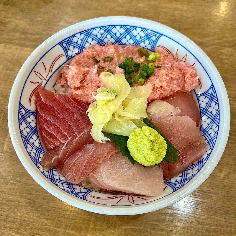 まぐろ3色丼(磯丸水産 今池店)