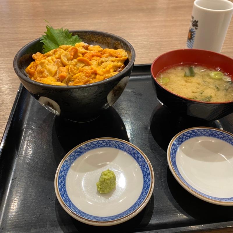ウニ丼(二条市場 大磯)