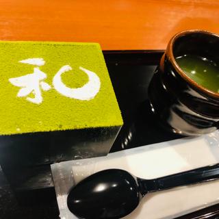 抹茶ティラミス（緑茶セット）(カフェ 和)