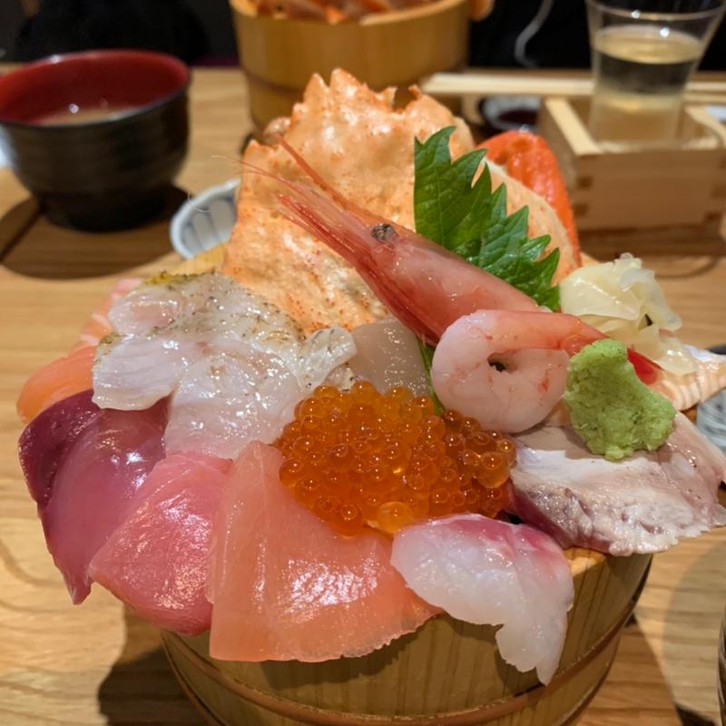 (金沢海鮮丼 近江町ととと ポセイ丼)