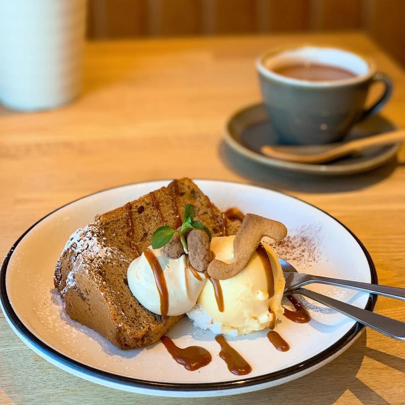 コーヒーシフォンcakeほろ苦なキャラメルクリーム(5 waters cafe)