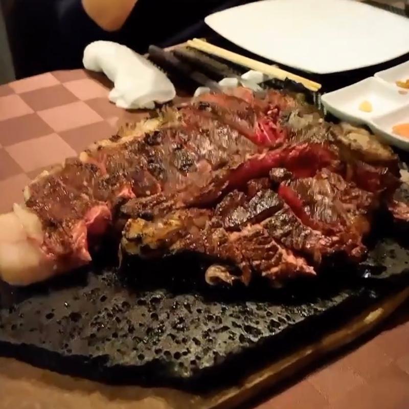 和牛Tボーンステーキ(裏虎)