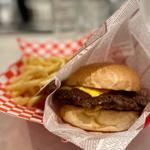 チーズバーガー(アメリカンダイナーアンドラ)