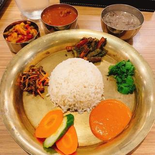 タルカリセット(Kathmandu dining（カトマンズダイニング）)