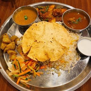 ネパール定食(Indian ,Nepali ,Famly Restaurant Bhatti)
