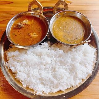 ネパールターリーセット(Samjhana Kitchen & Bar)