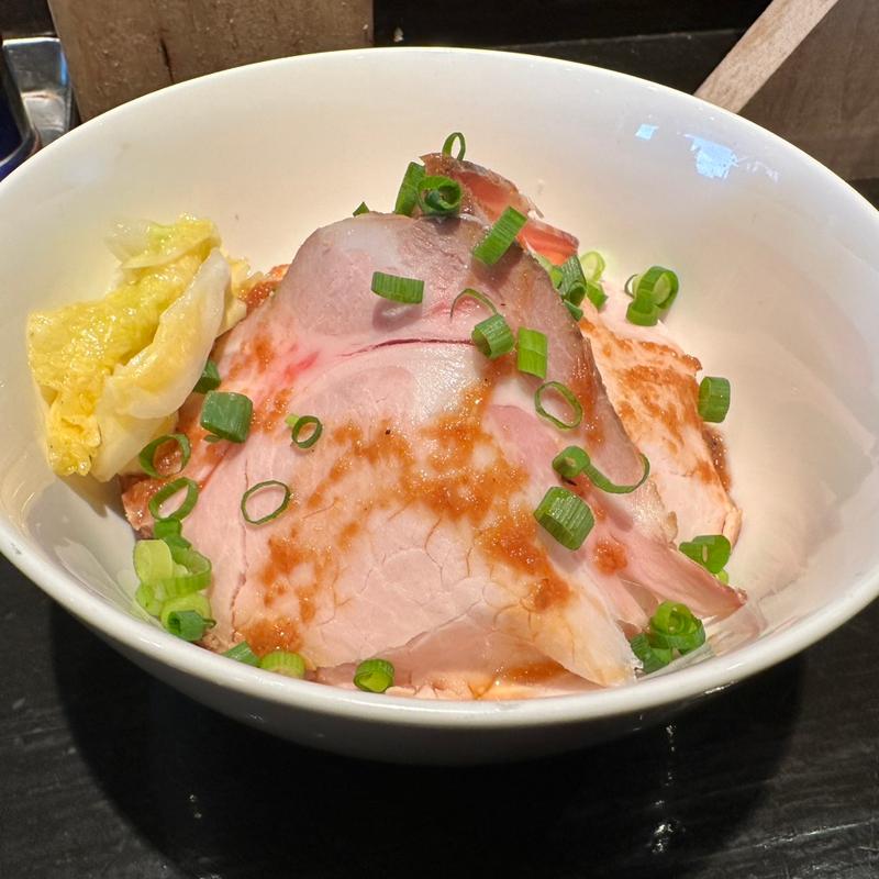 ガリバタローストポーク丼(柳麺まる重)