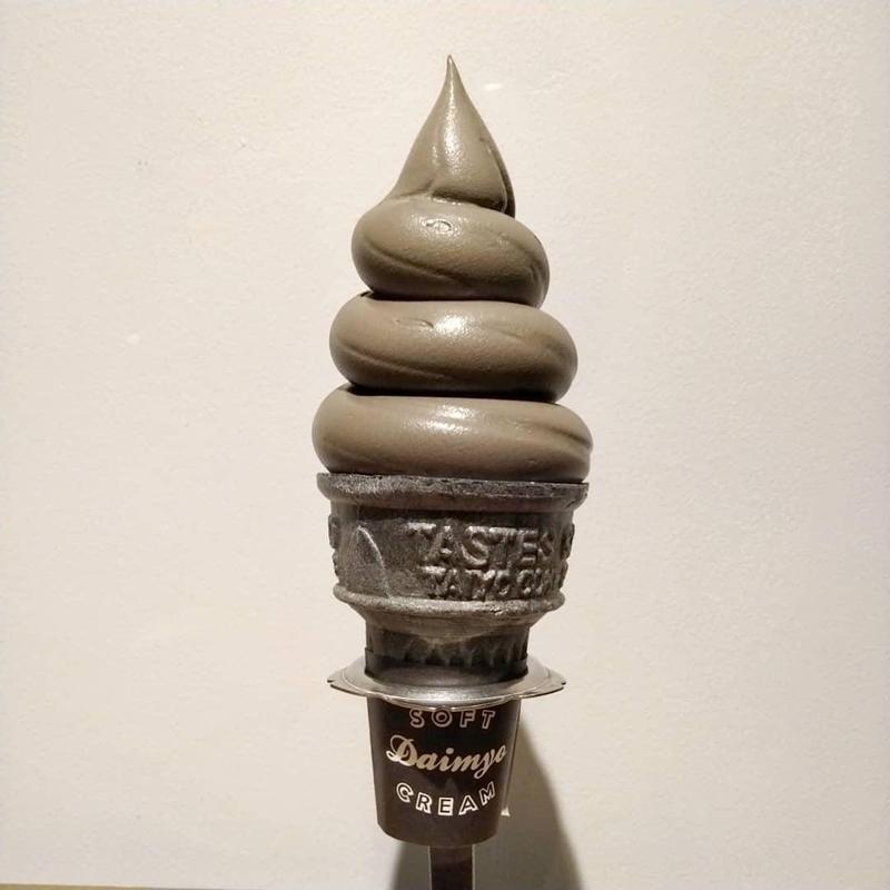 ブラックココア(大名ソフトクリーム 大名店)