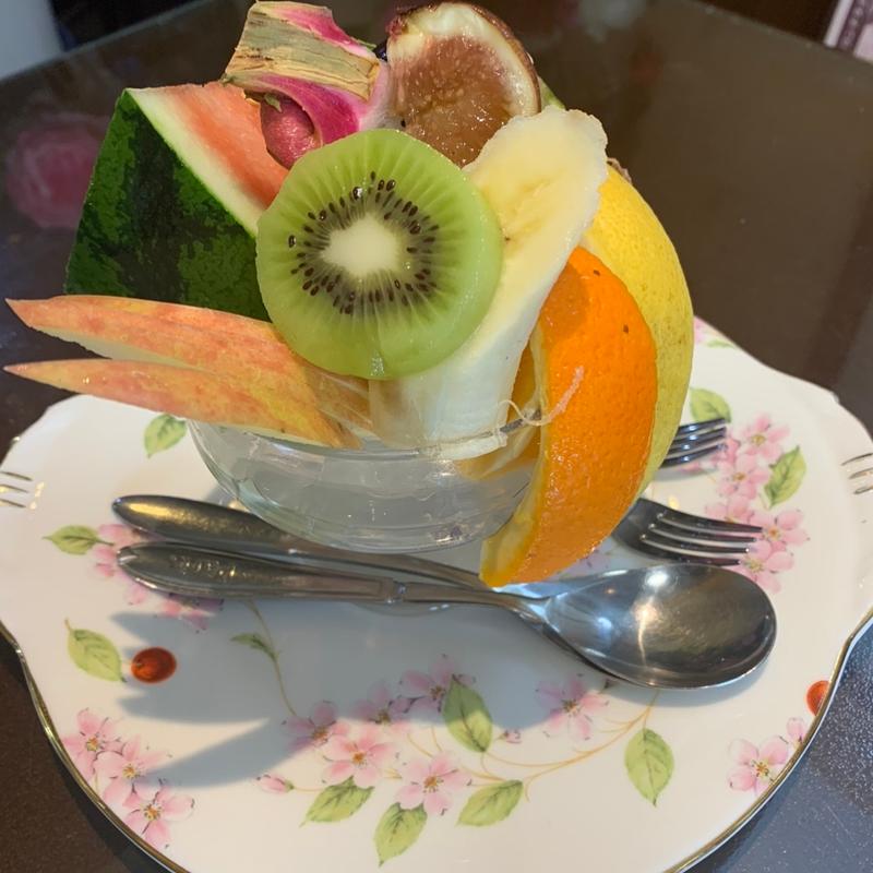 フルーツパフェ(喫茶 ツヅキ)