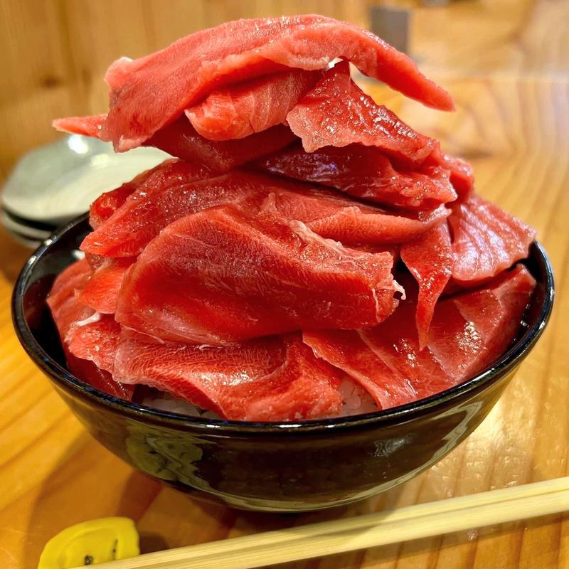本まぐろデカ盛り丼(淳ちゃん寿司)