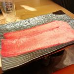 薄切りタン(肉やきとだしと博多うどん中目黒はし田)