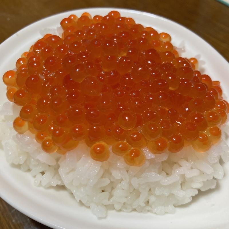 いくら醤油漬け(（株）越戸商店 本社工場)