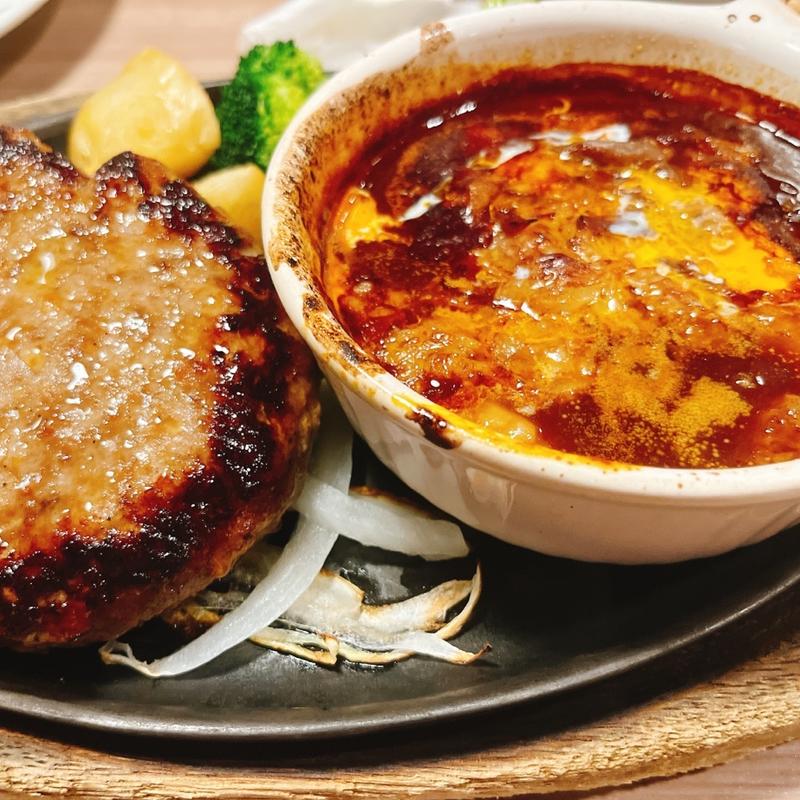 ハンバーグとビーフシチュー(ステーキのどん 星の宮店)