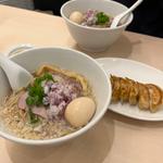 背脂醤油ラーメン