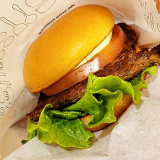 一頭買い 黒毛和牛バーガー
～特製テリヤキソース(モスバーガー)