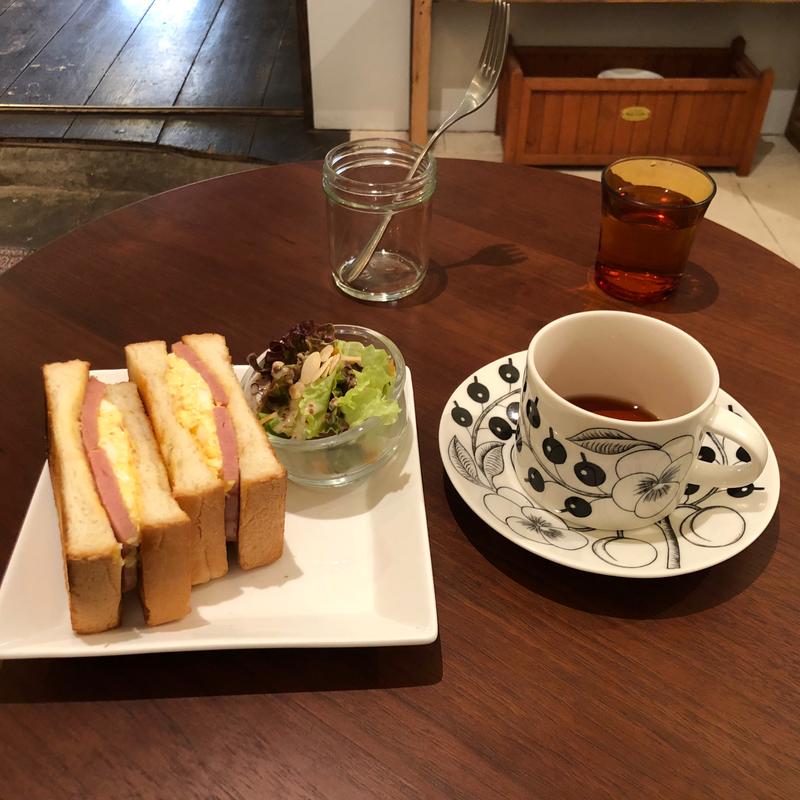 サンドウィッチ・珈琲(ミルコーヒー＆スタンド)