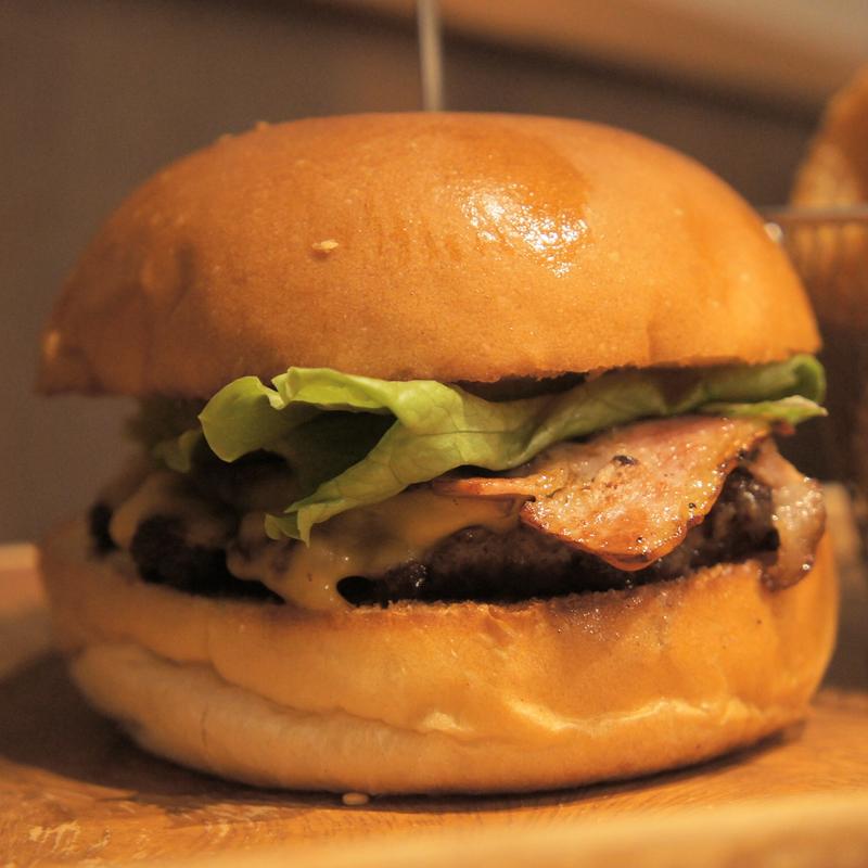 ベーコンチーズバーガー(Ju the burger 東銀座店)