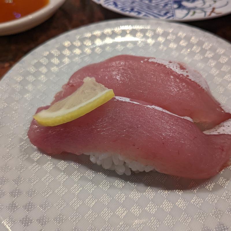 ぶりとろ(八食市場寿司 )