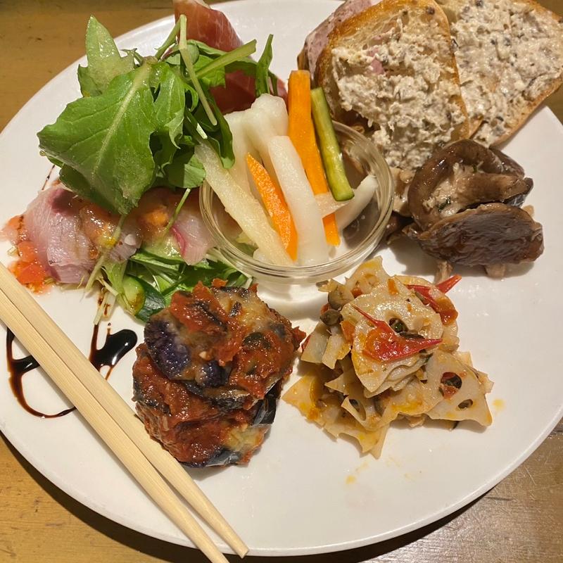 本日の前菜盛り合わせ3種(オステリア クティオット)