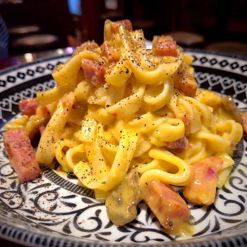 たっぷり厚切りベーコンのカルボナーラ ～トリュフオイル～(HUB 仙台一番町四丁目店 （ハブ）)