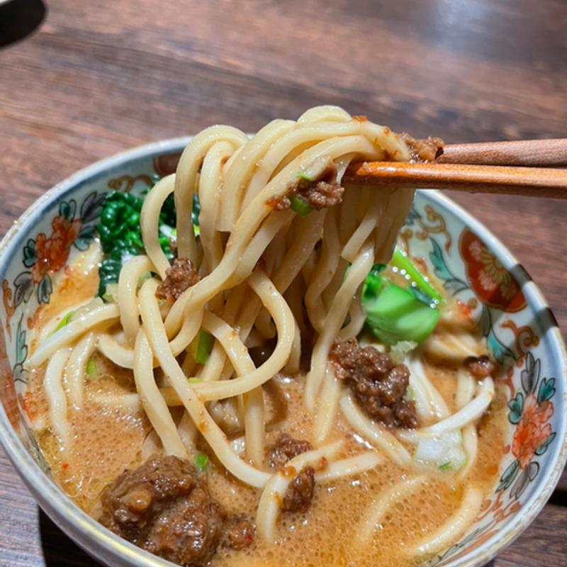 担々麺(クロモリ （KUROMORI）)