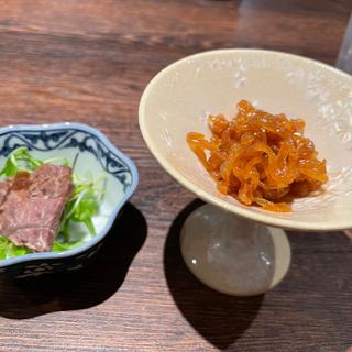 中華クラゲ・牛すね肉冷菜(クロモリ （KUROMORI）)