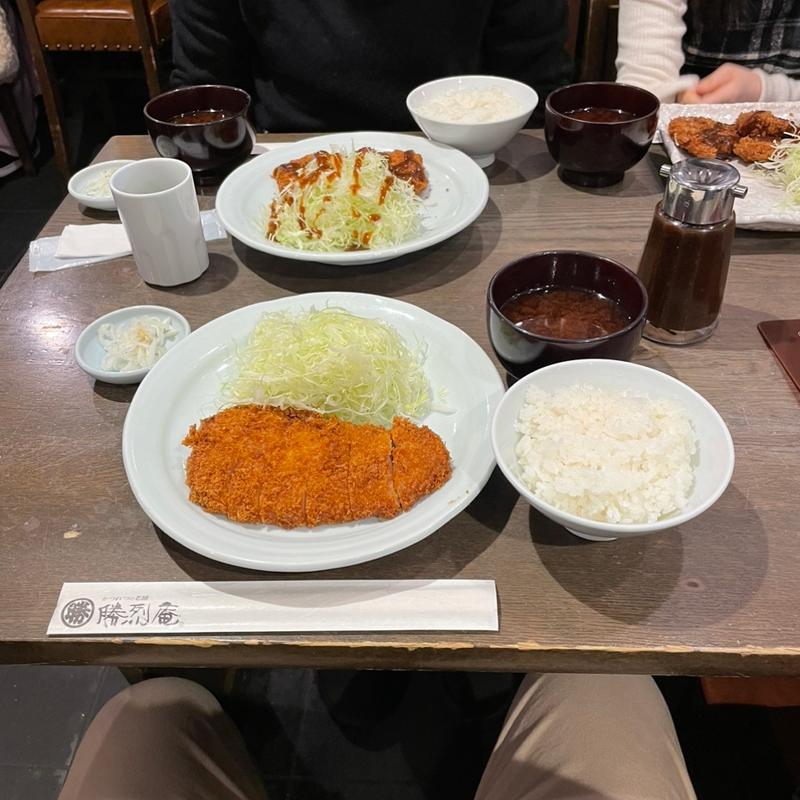 ロースカツ定食(勝烈庵　相鉄ジョイナス店)