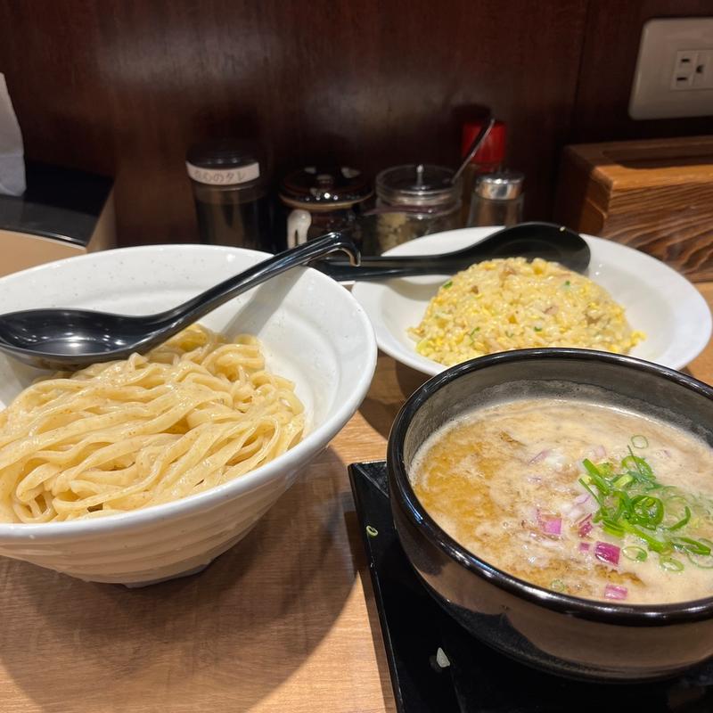 魚介豚骨つけ麺　深みの青　　半チャーハン(らーめん銕-くろがね-)