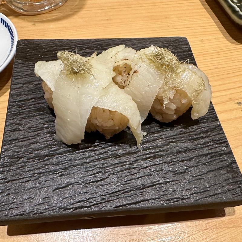 えんがわ昆布〆炙り(鮨・酒・肴 杉玉 西宮北口)