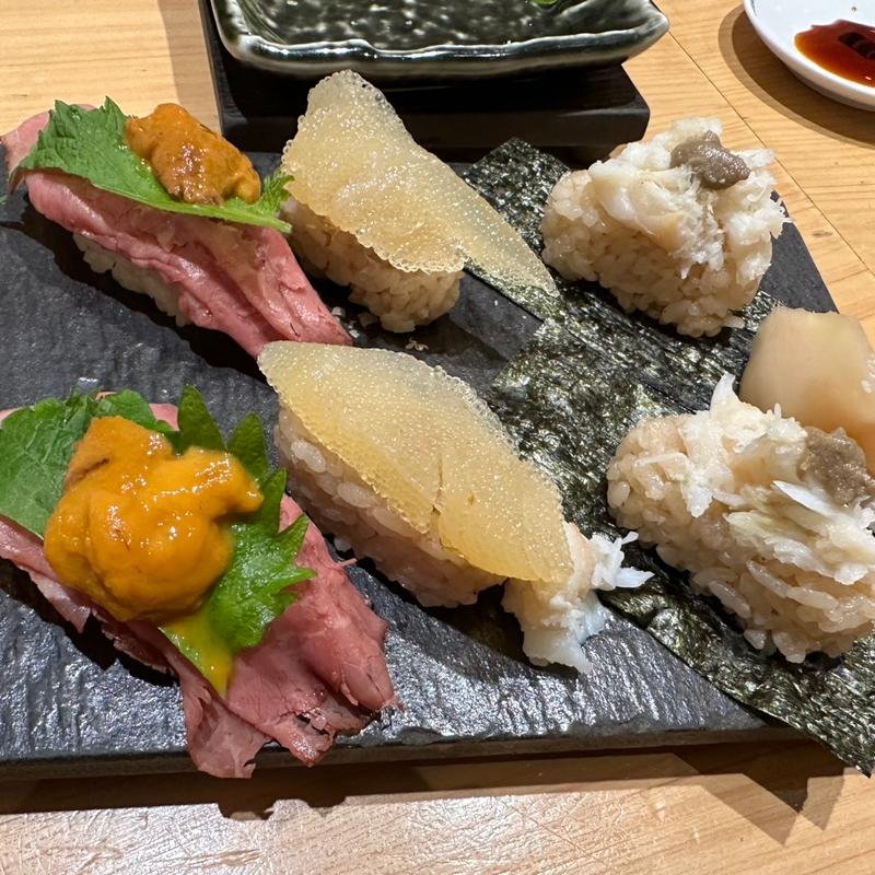 年末年始の特別3貫盛り(鮨・酒・肴 杉玉 西宮北口)