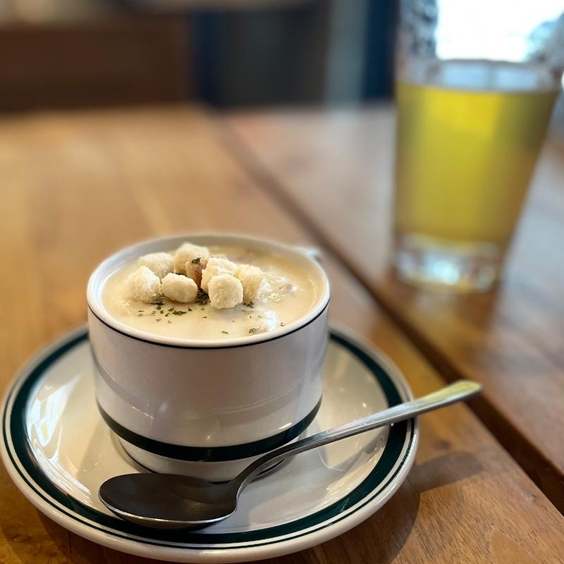 CLAM CHOWDER (CRUZ BURGERS & CRAFT BEERS （クルズバーガーズ アンド クラフトビア）)