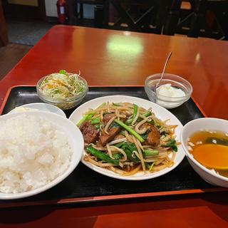 レバニラ炒め定食(飛龍菜館)