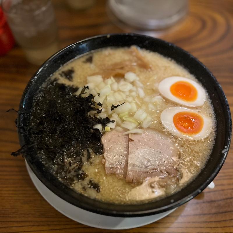 背脂みそ　大盛り(ラーメン　しん )