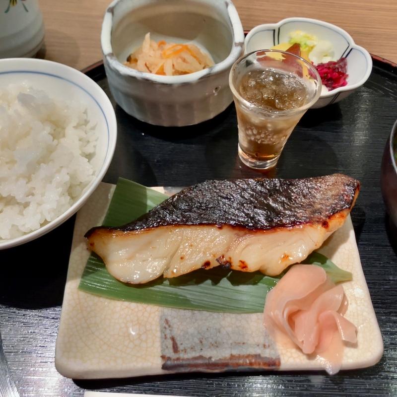 銀だら定食(魚介みりん粕漬 鈴波 エスカ店)