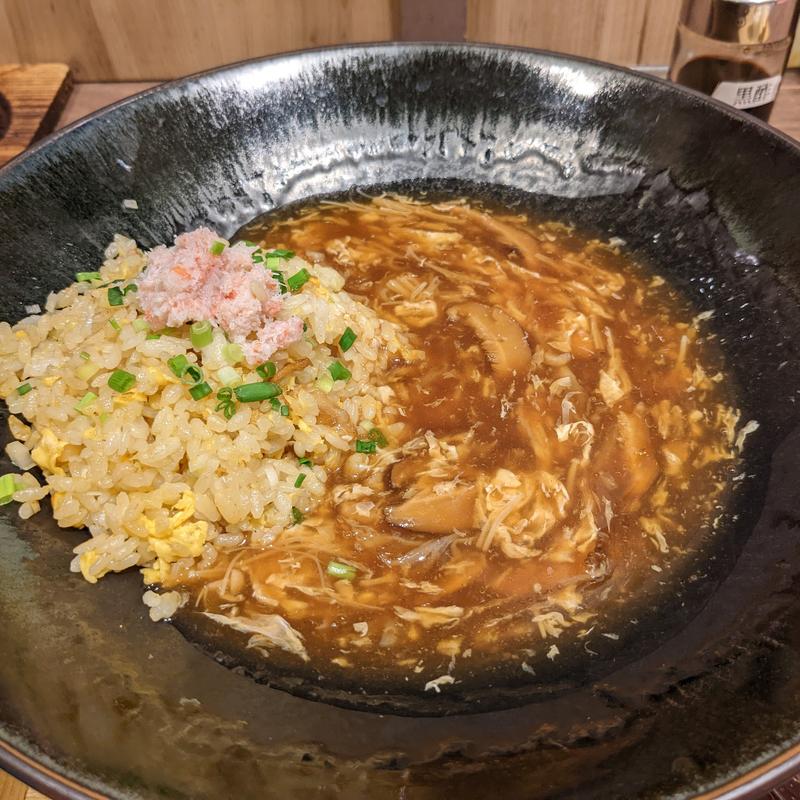 蟹入りふかひれ炒飯(西安餃子 テラスモール湘南店)