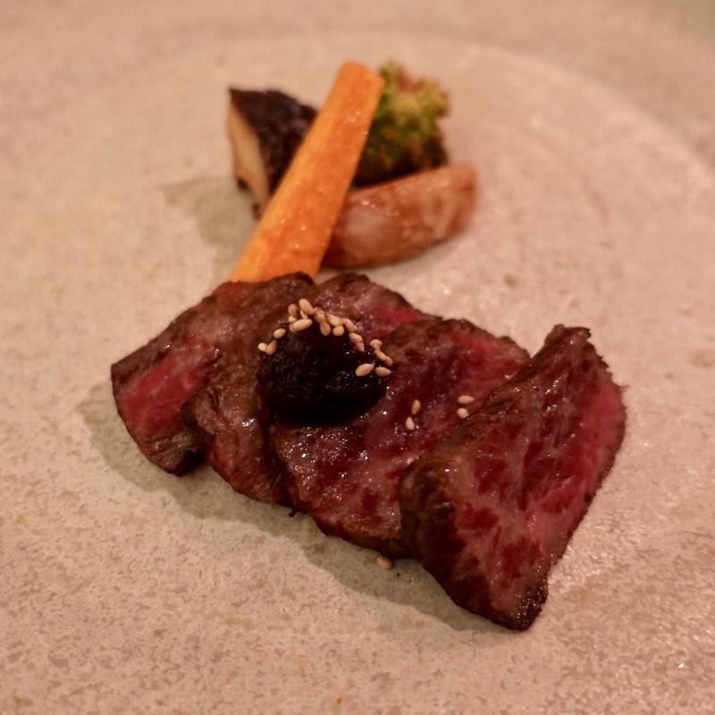 霧降高原牛みすじ　藁燻し焼き(石の蔵)