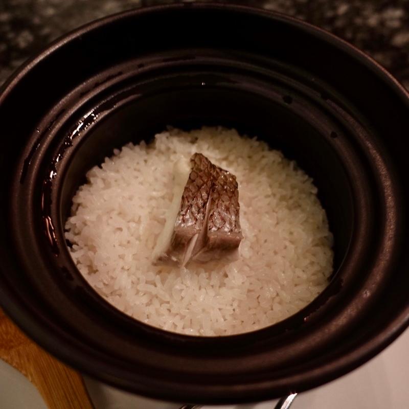 土鍋炊き鯛飯(石の蔵)