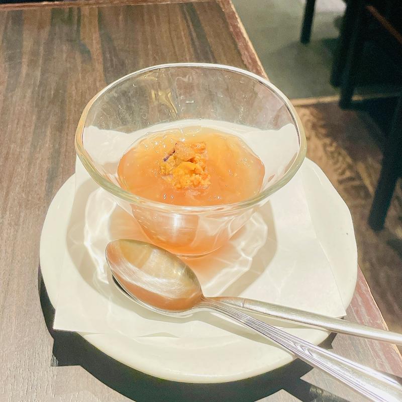 伊勢海老ゼリーのウニ乗せ(俺の割烹 銀座本店)