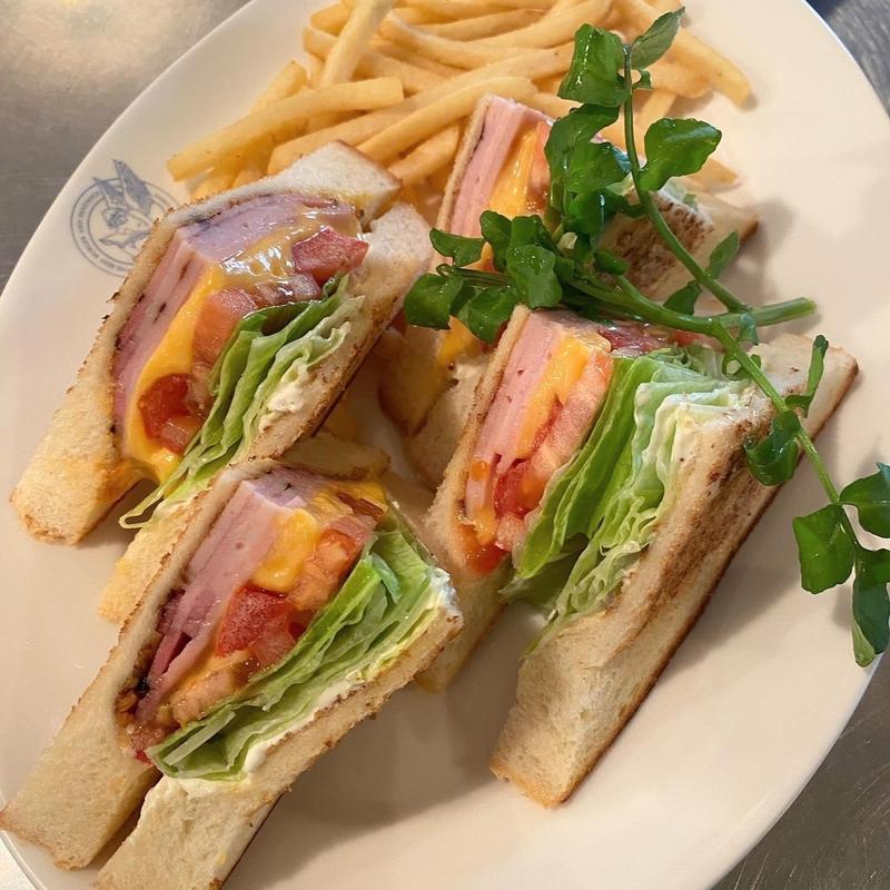 ハムアンドチーズサンド(ホームワークス 麻布十番店 （Homework's）)