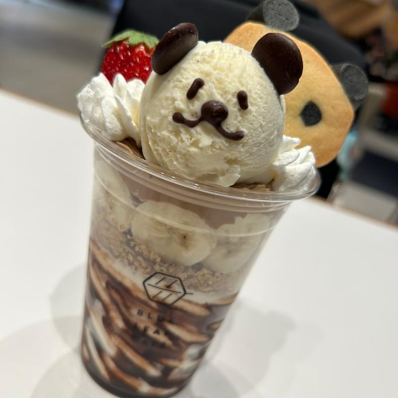 黒パンダパフェ(チョコバナナ)(BLUE LEAF CAFÉ (上野))