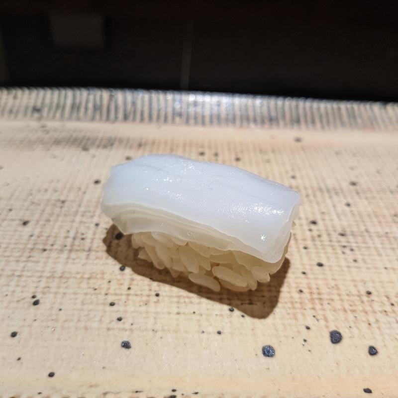 シロイカ(鮨 西崎)