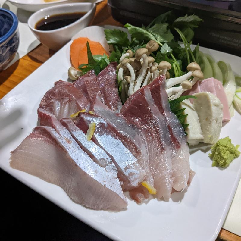 ブリしゃぶ(あわび亭 （あわびてい）)