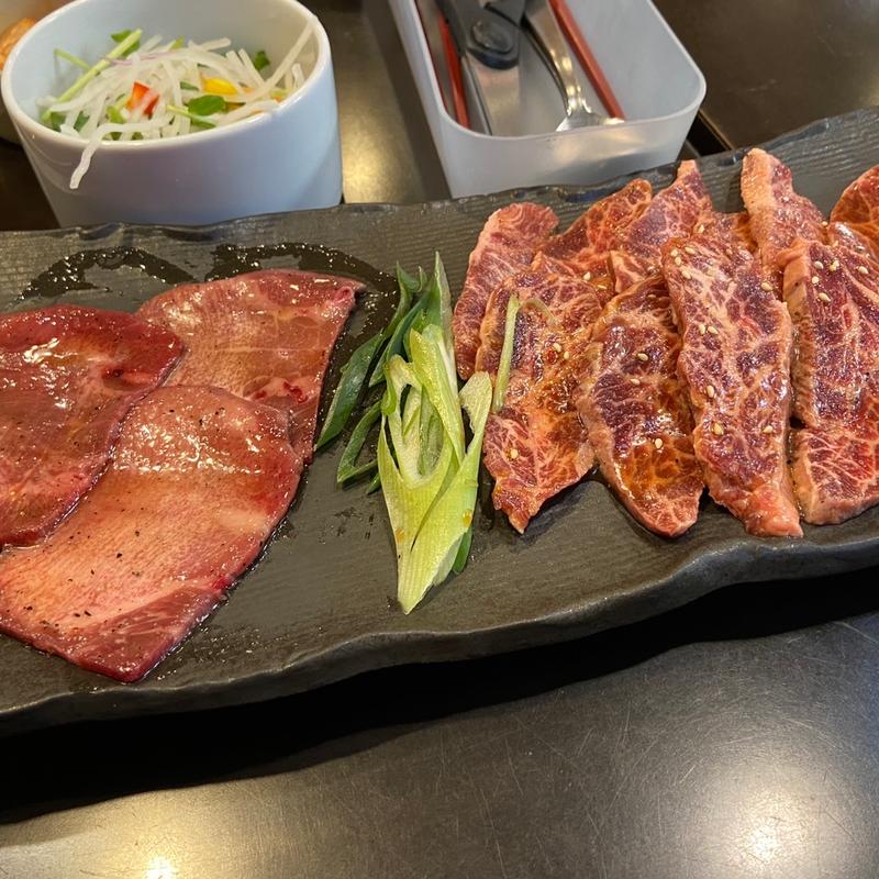 カルビ・上タン塩ランチ(赤門 本八幡店)